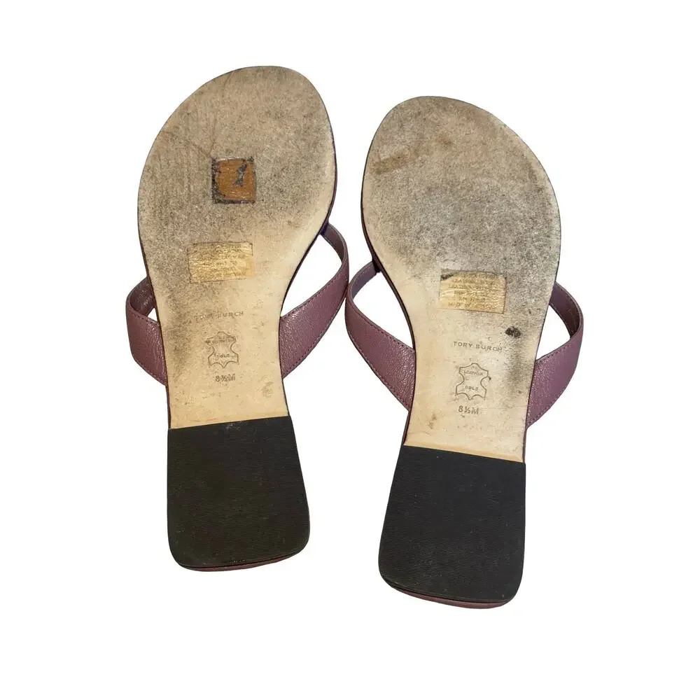 Tory Burch Leather Flip Flops in Lavendar with Gold Logo Size 8.5 Thong Sandals